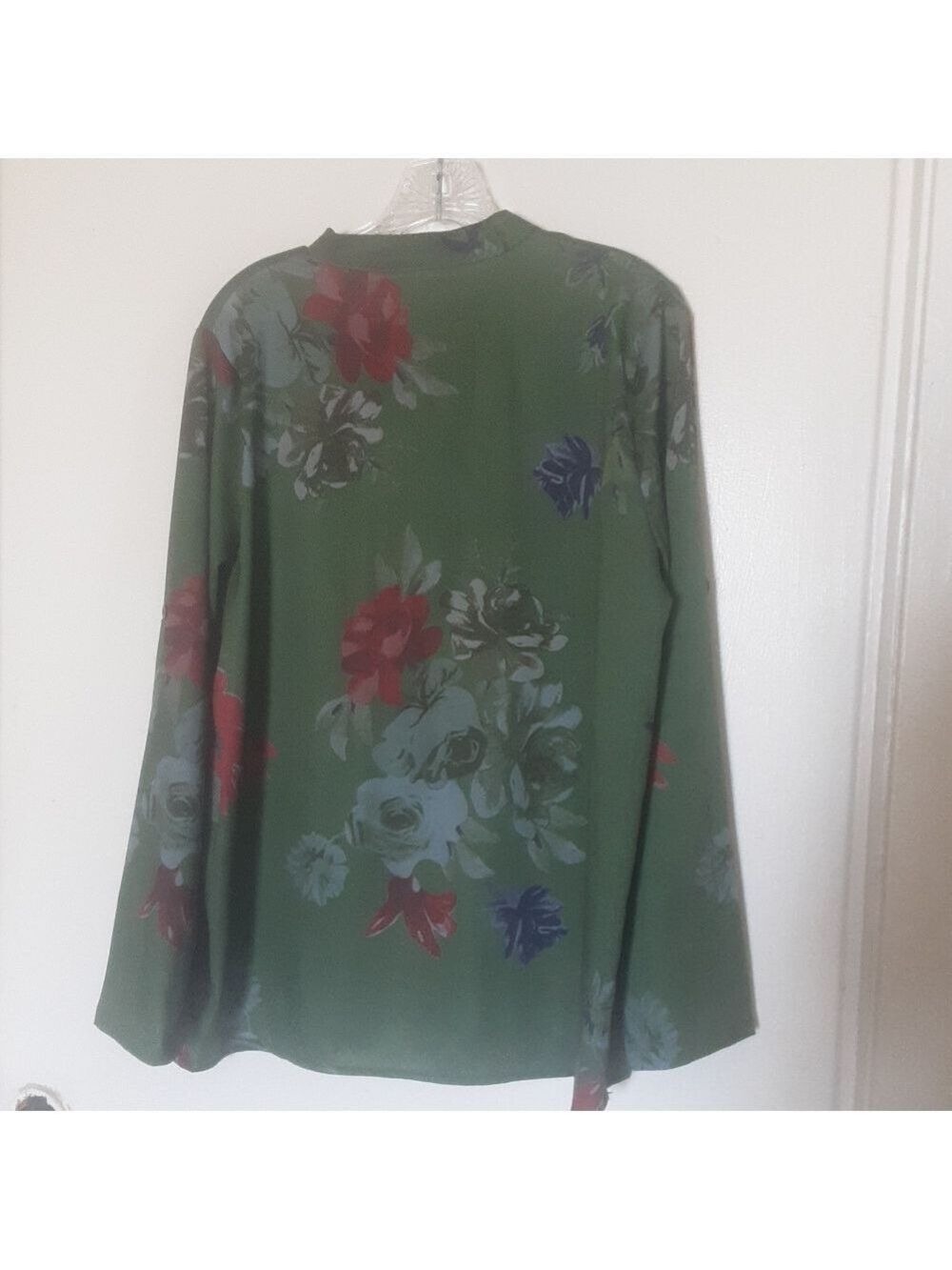 #0080 - MISSLOOK Olive Green Floral Button-Front Blouse with Red & Blue Accents - Picture 6 of 7